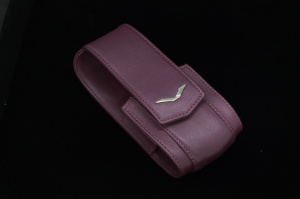 Vertical case Burgundy calf leather with logo "V" stainless steel