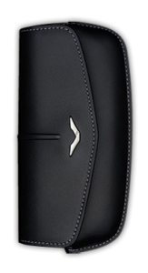 Horizontal case in black saddle leather logo V stainless steel