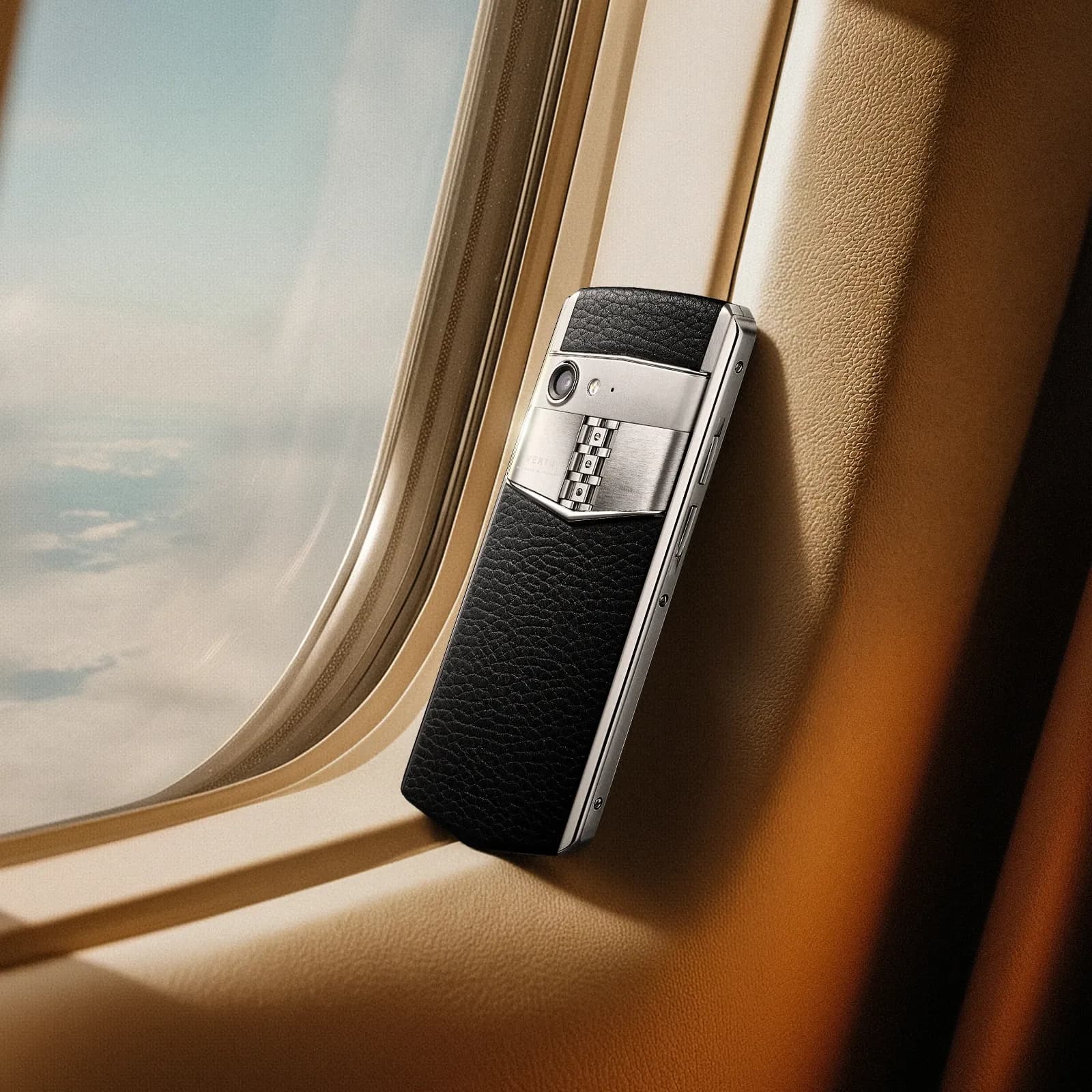 5 преимуществ усовершенствованного Vertu Aster