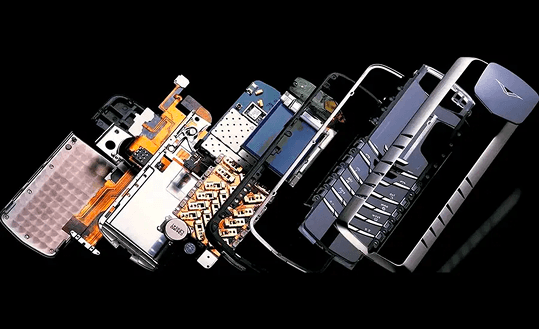 Детали и ручная сборка телефона Vertu