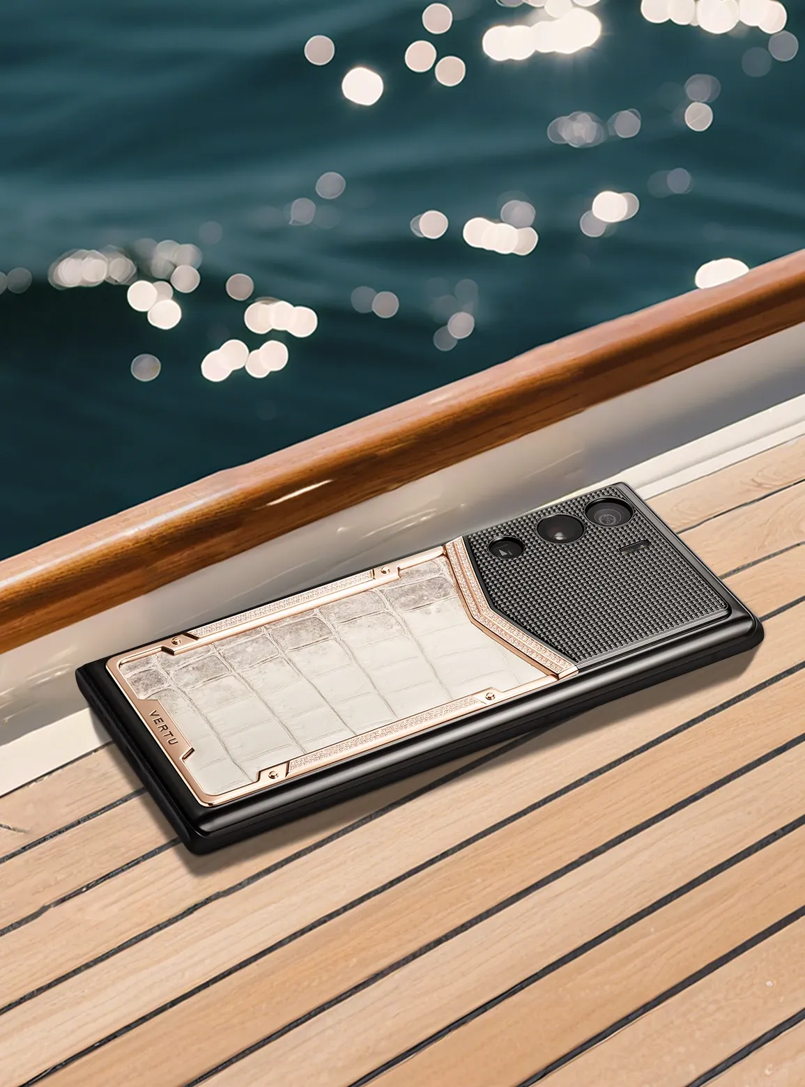  Из каких материалов производят сотовые телефоны Vertu